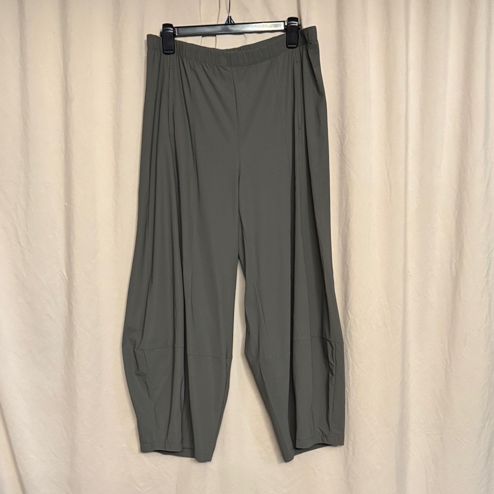 Ruti Wide Leg Pull-On Pants in Olive Green